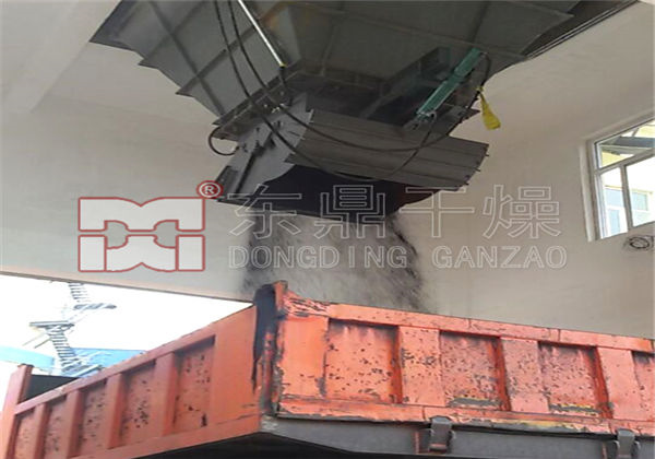 煤泥烘干機(jī)調(diào)試現(xiàn)場(chǎng)